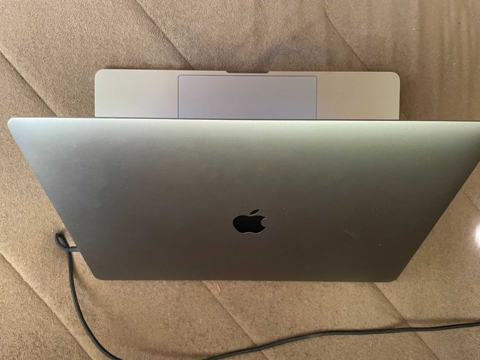 MacBook Pro A1707/Mid-2017/Space Grey-16GB RAM/512SSD/AMD Prо