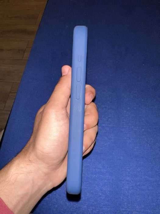 2 Huse compatibile cu iPhone 15 pro