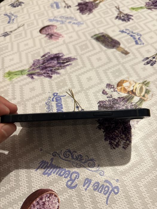 iPhone 12 de vanzare