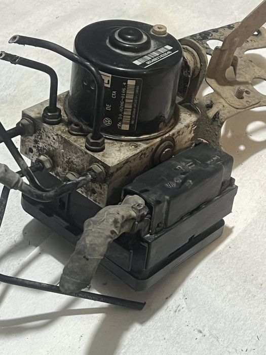 Pompa ABS  VW Golf 5/Skoda Octavia 2 /VW Touran /Audi A3 /VW Caddy