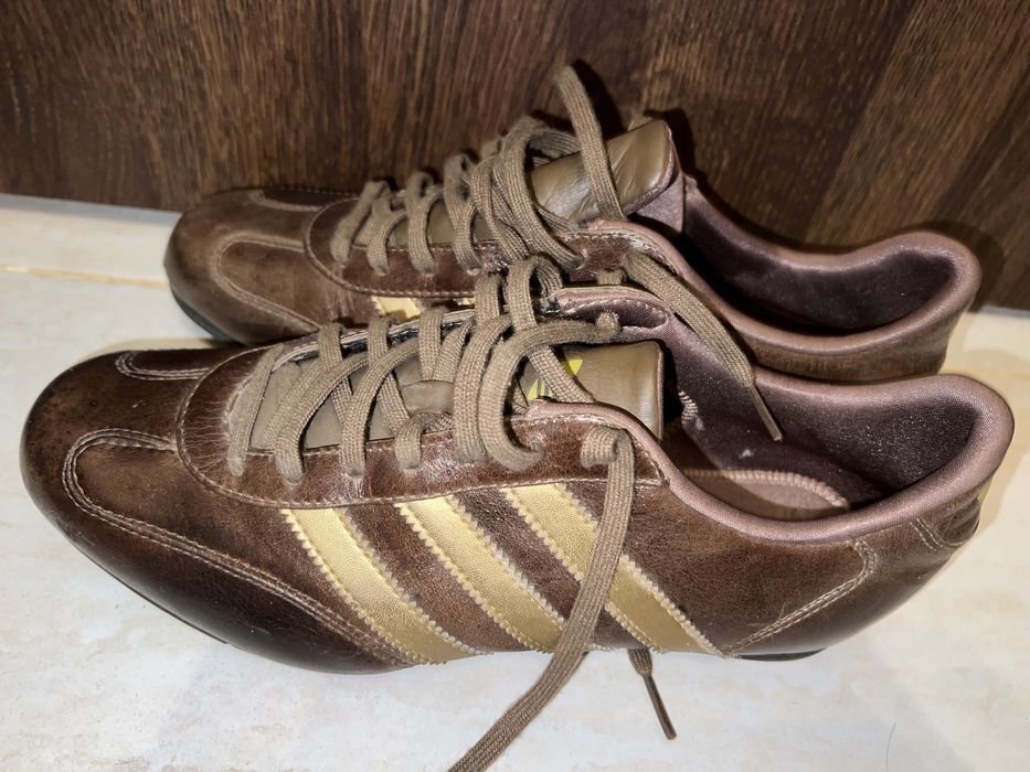 Adidasi Nike Adidas Asics