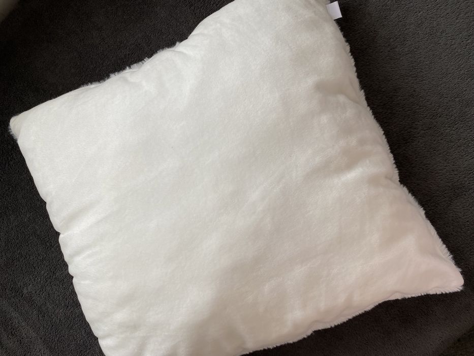 Perna pufoasa, cu umplutura, 40*40cm, fulg de nea, Craciun