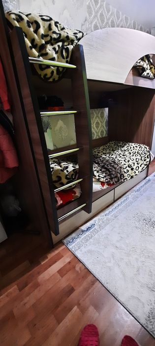 Двухярустная кровать