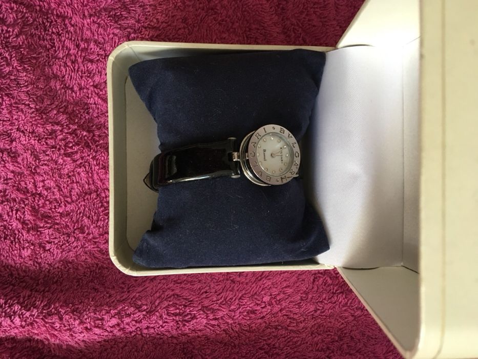 Casio и  ел и рекламни часовника..