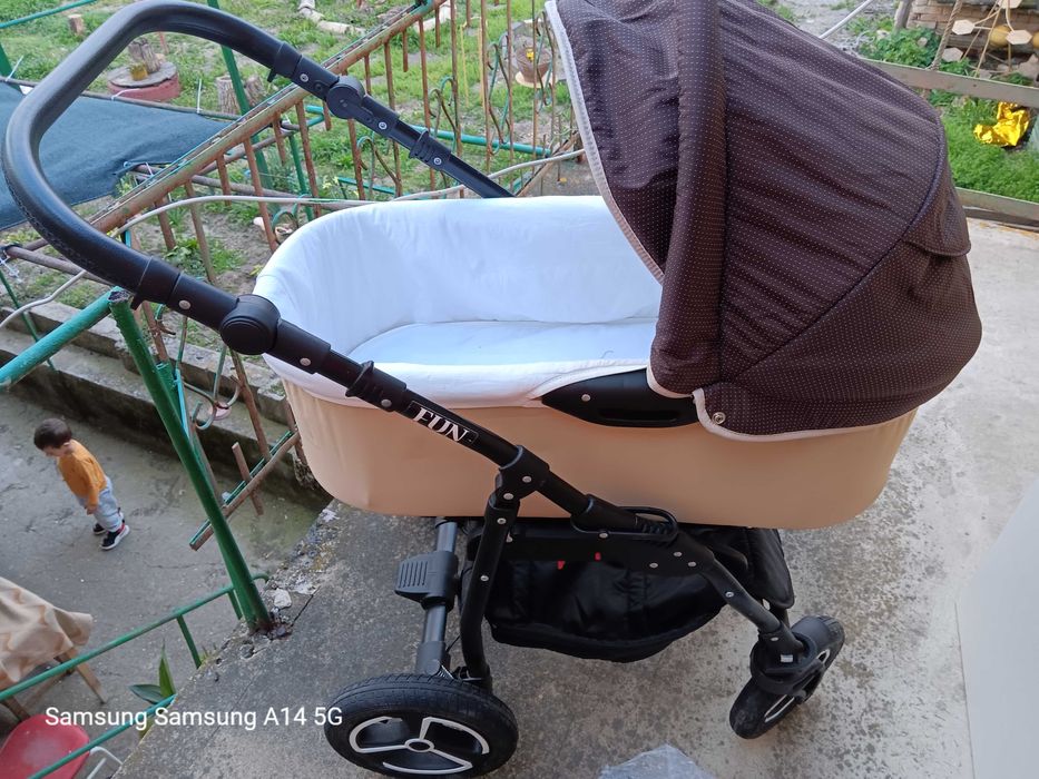 Бебешка количка  2 в 1 + подарък кошница 0 до 13кг