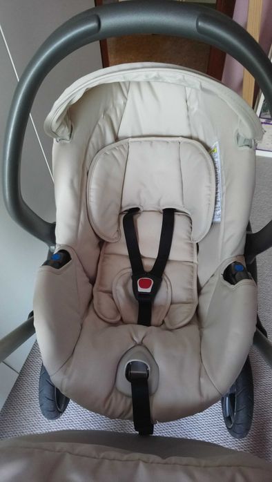 ПОДАРЯВАМ Бебешка количка KAM  3в1