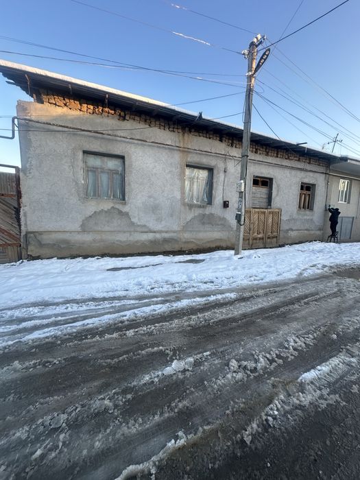 Xoji ota mahallasida 8 sotik 105000
