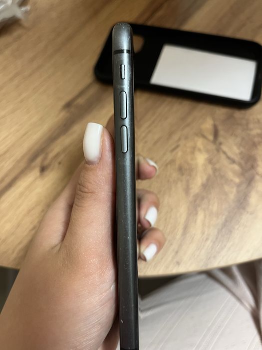 Продам iphone 11