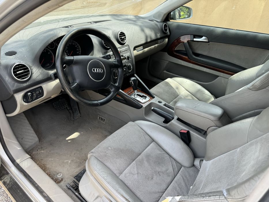 Продавам ауди а3 8п на части само