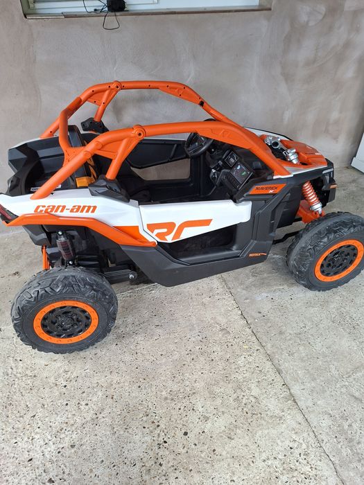 Masinuta UTV electric Premier 4x4 Can-Am Maverick Power RC, 2 locuri, 2 baterii 24V, roti cauciuc EVA, scaun piele ecologica, portocaliu
