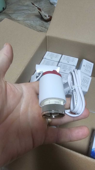 Actuatoare salus T30NC230  plus receptor centrala RX10RF