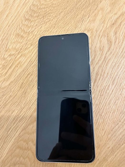 Телефон   Samsung flip 5