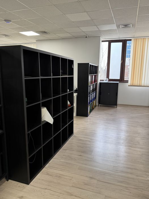 Biblioteci si birouri