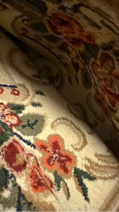 Коврый бу срочно продам