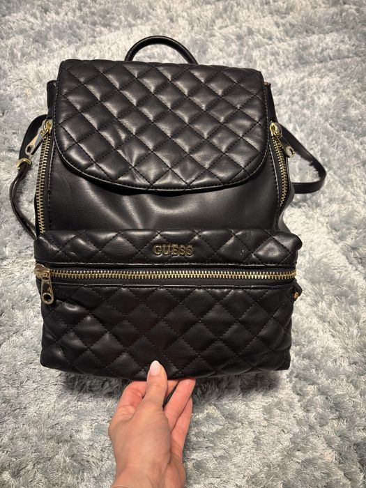 Чисто нова раница guess оригинална