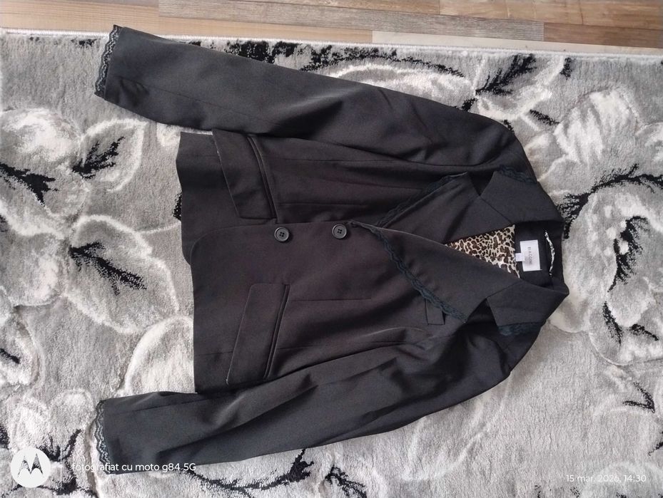 Sacouri femei mar M sau L