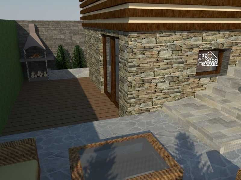 Двуетажна къща с гараж за продажба в Центъра