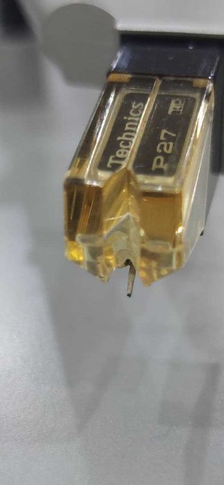 Проигрыватель виниловых дисков Technics SL-D210