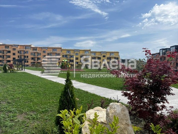 Продава се Двустаен апартамент в Варна, м-т Траката - 127 кв.м за 1111 €/кв.м - Снимка #2