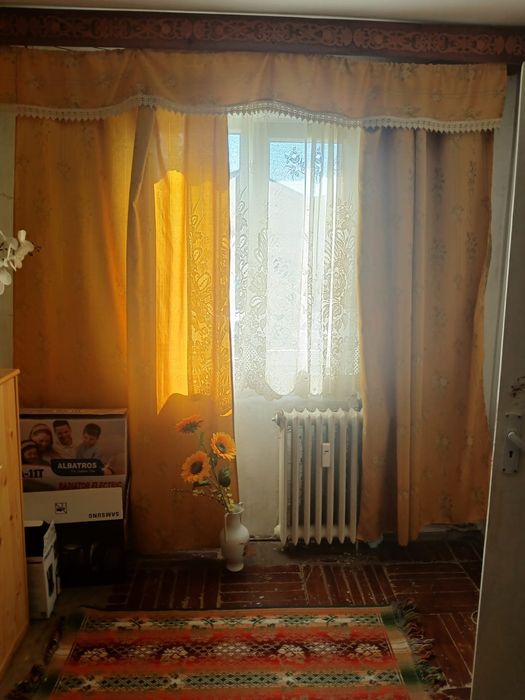 Vand apartament zona Vlaicu