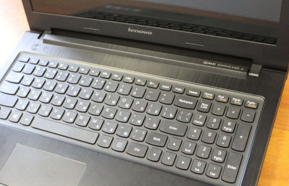 Ноутбук Lenovo 15.6"