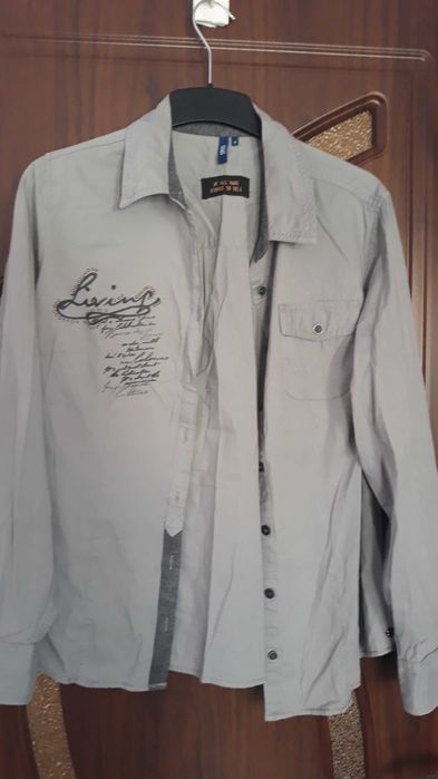 Camasi bluze L, 10 lei buc