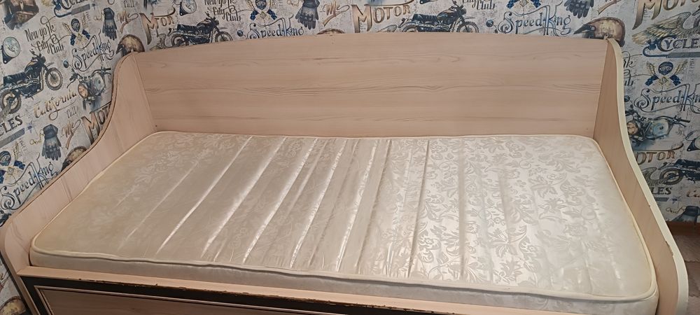 Отдам бесплатно кровать