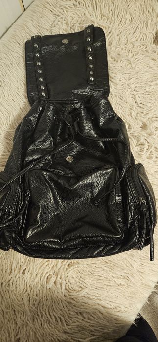 Дамска раница- черна ПРОМОЦИЯ