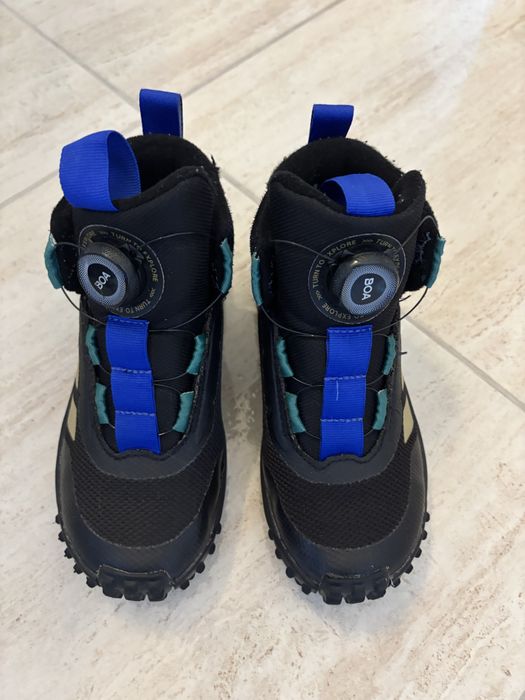 Ghete adidas si skechers 32