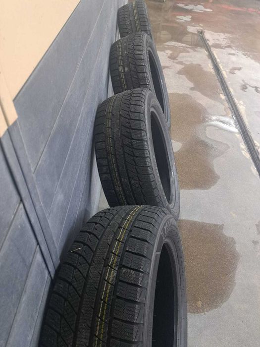 Zextour 215/55 R17 94T NOVA BREAKER 855