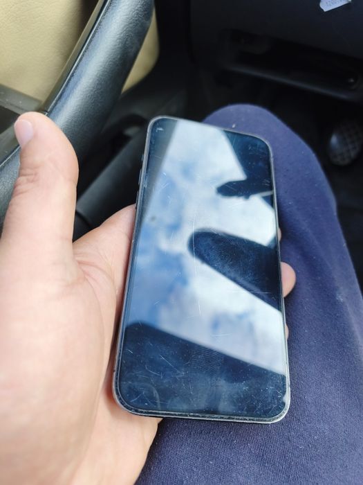 Vând iPhone 15 Pro Max