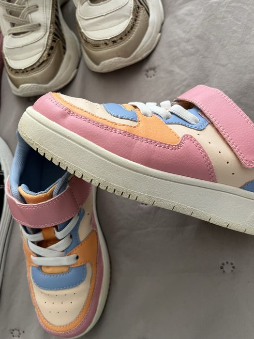 Лот обувчици за момиче