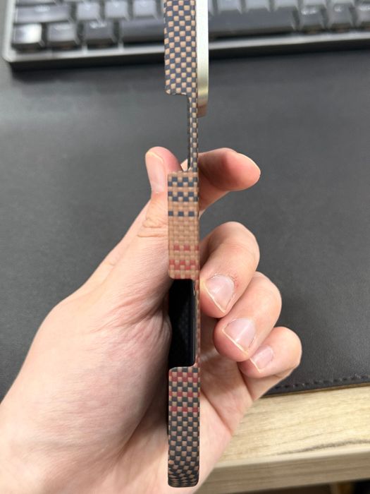 Продам чехол Pitaka MagEZ Case 6 Sunset для iPhone 16 Pro Max