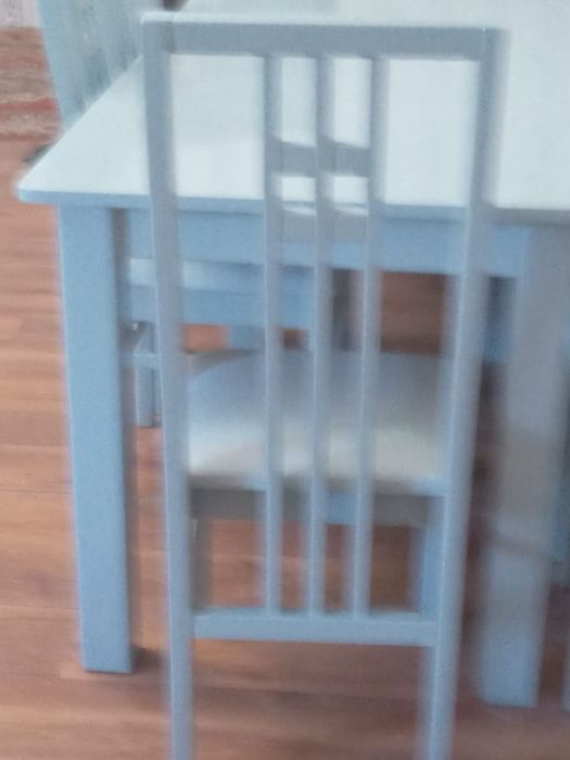 Продам стол и стулья