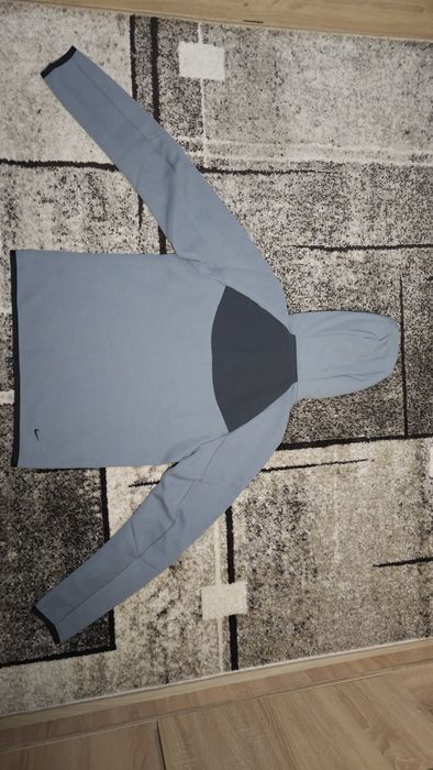 „Nike Tech Fleece Gri/Neon - Mărime S”