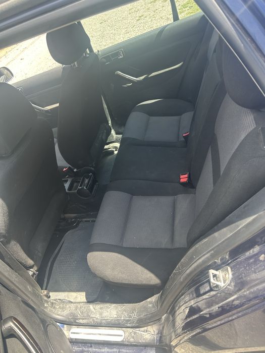 De vanzare golf 4