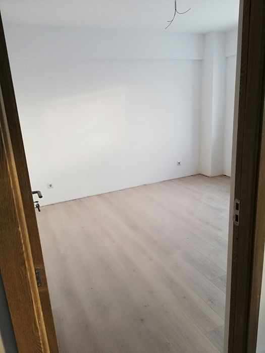 Vând apartament 2 camere investitie