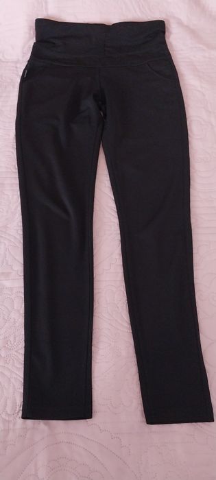 Джинсы продам 26р.