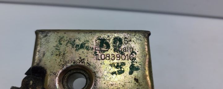 Broasca dreapta spate 1l0839016 Seat Leon prima generatie 1M