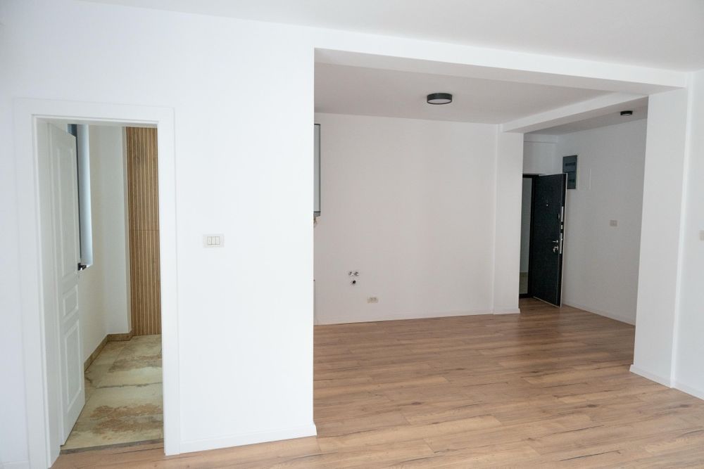 Apartament 2 camere de inchiriat, Dumbravita, cladire birouri