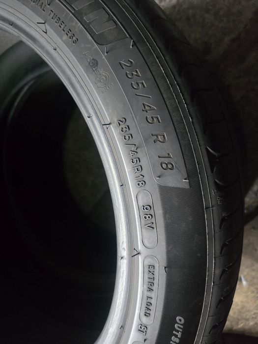 Michelin 235/45 R18 98V vară