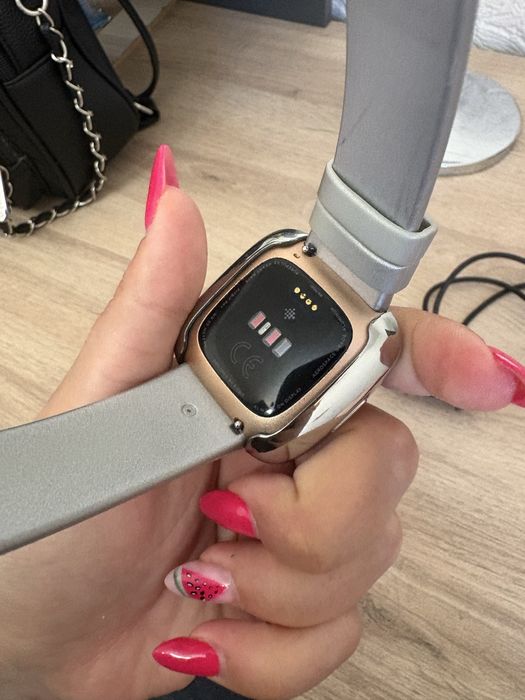 Смарт часовник Fitbit versa 2