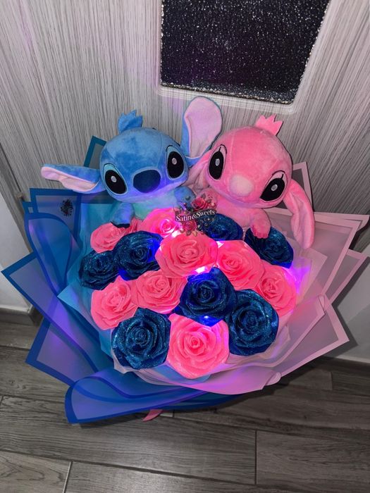 Buchet trandafiri din satin Stitch Angel