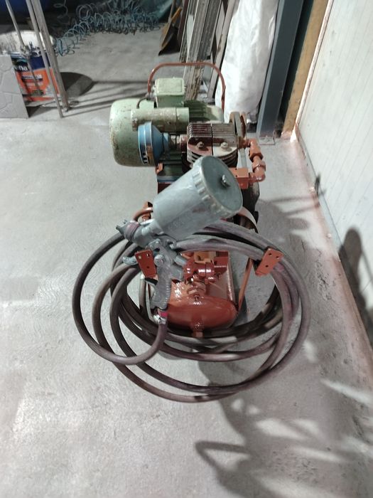 Compresor aer 220v perfect funcțional