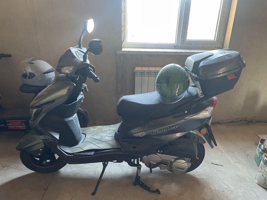 Продам скутер 150 куб