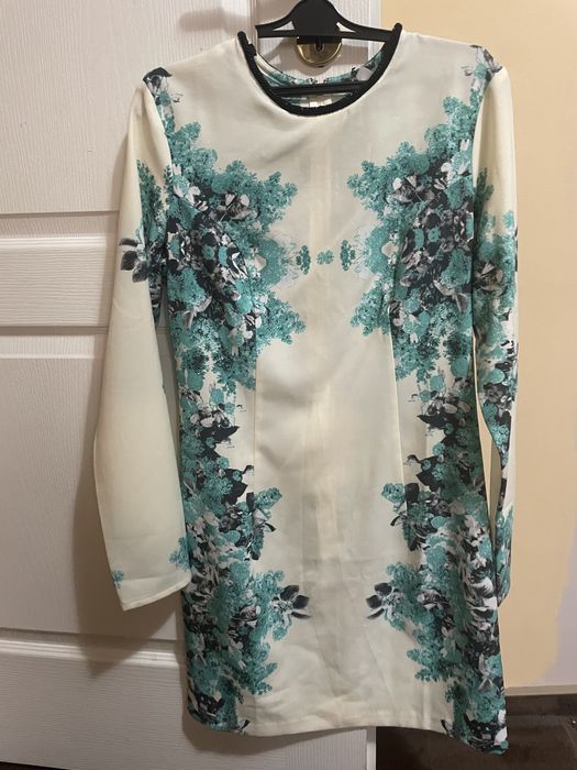 Vand rochie ASOS!!!