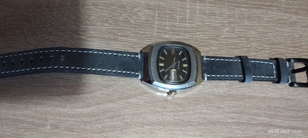 Руски часовник "Ракета"