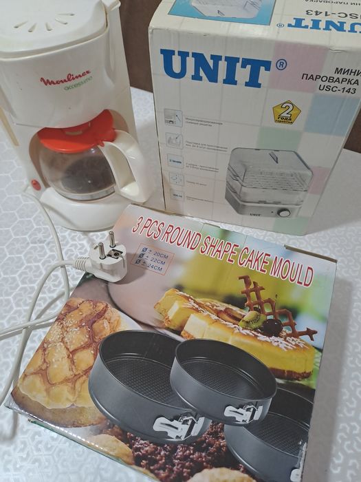 Кофеварка,  формы для выпечки