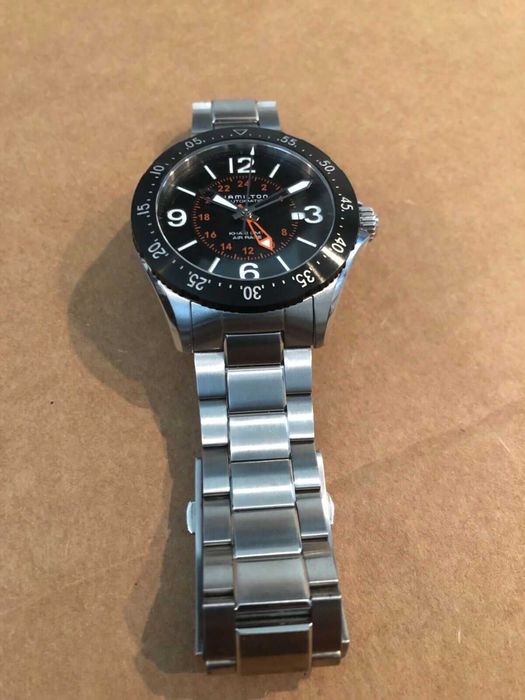 Hamilton khaki GMT 44mm. Air race Automatic Swiss ETA-2892