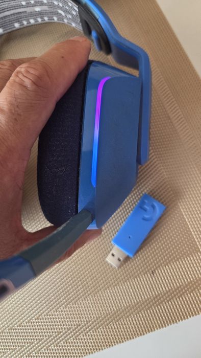 Casti gaming Logitech G733